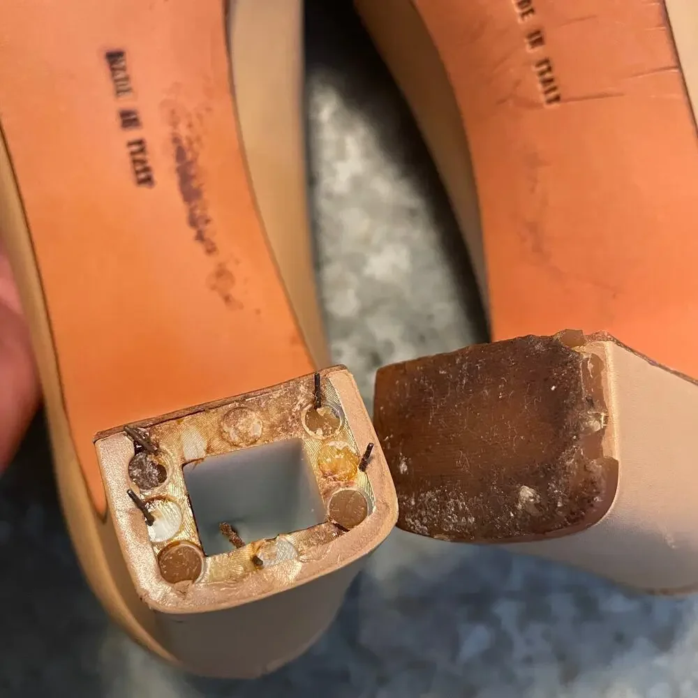 Vintage Salvatore Ferragamo Square Toe Heels 7.5 Italy Made Nude Beige Tan Logo - Picture 10 of 12